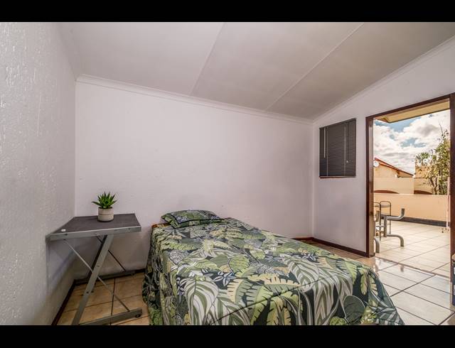 2 BEDROOM APARTMENT FOR SALE IN BROMHOF
